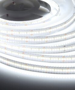 LED نواری 2835 تراکم 240 در حالت روشن